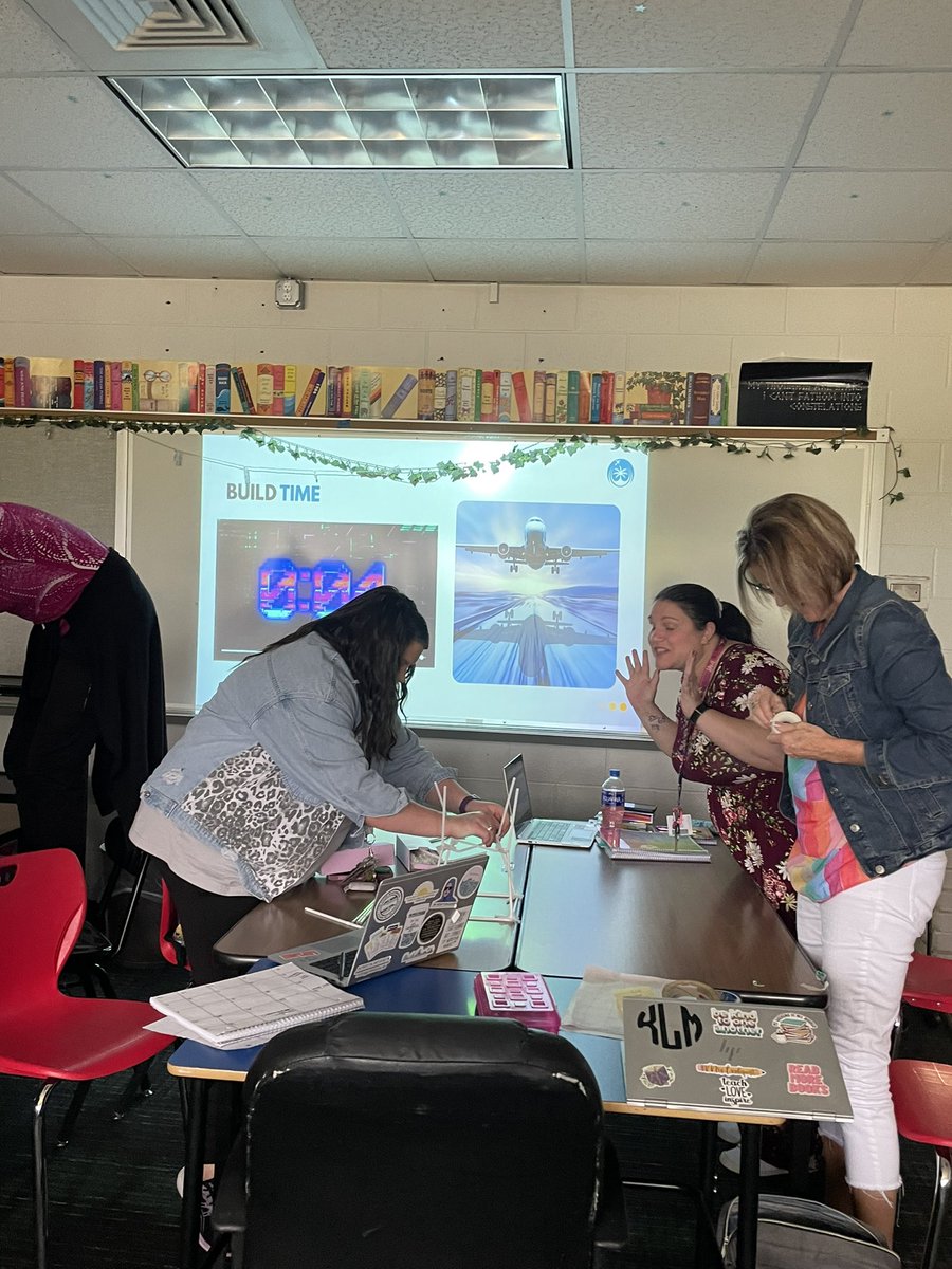saenzclassrocks's tweet photo. #teambuilding with the hardest working RLA teams in the district. They are absolutely amazing! #VLInews https://t.co/LONdS0oSP5