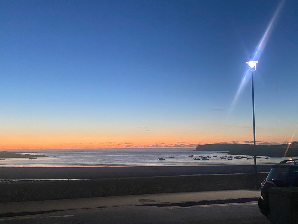 Lovely night for a walk by the sea.
#WildAtlanticWay #Summer22 #heatwave