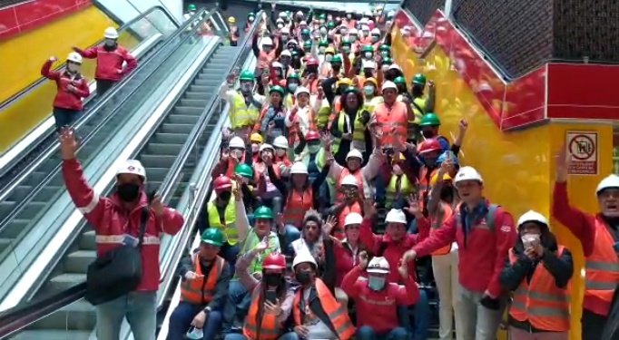 gercasmen's tweet photo. La Diversidad 🌈 invitada a un recorrido por la instalaciones del #MetroDeQuito por parte de la concejal @GisselaChalaUIO deseosos de  aportar en política de inclusión en nuevos espacios públicos de la capital @ORGUIOEC @MesaLgbtiq @FederacionLGBT https://t.co/Px65yLneZY