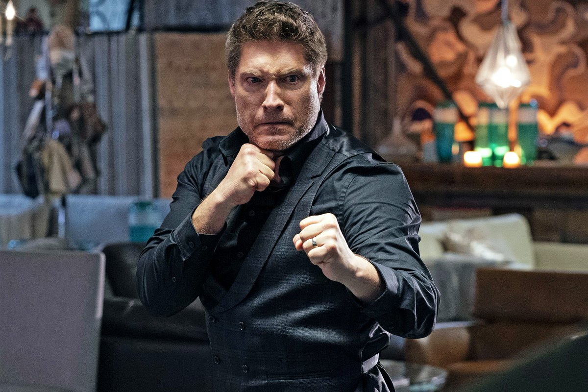 Novas imagens da 5ª temporada de Cobra Kai.