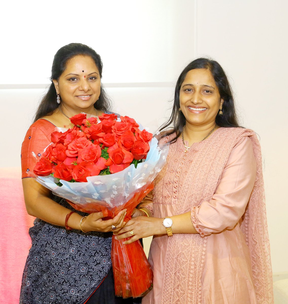LathaKurmachalam (@latakurmachalam) on Twitter photo Thank you <a href="/RaoKavitha/">Kavitha Kalvakuntla</a> Garu for always making us feel like the family 🙏
So pleasure and honour to meet you first time in India 😊 🙏 Thank you <a href="/RaoKavitha/">Kavitha Kalvakuntla</a> Garu for always making us feel like the family 🙏
So pleasure and honour to meet you first time in India 😊 🙏