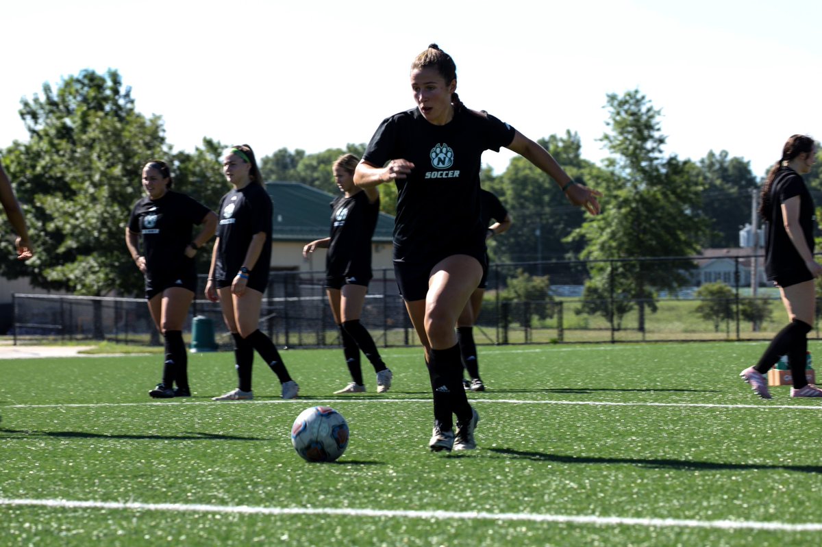 NWBearcatSOC's tweet photo. ✅: First Training Session Complete #oabaab💚🐻🐱 #workfor1 #respectthepaw https://t.co/uSIXeJELdU