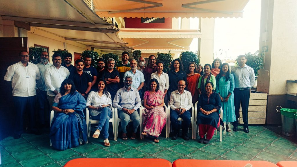 parisarpune's tweet photo. Some glimpses from Pune's Air Quality Convening. The convening was attended by diverse stakeholders, who agreed to meet often and with more stakeholders in the near future for cleaner air in the city.
#airpollution #CleanAirPune 
@vpshali25 @Brikesh @Warriormomsin @SaxsSathya https://t.co/3fDwtgM2ZQ