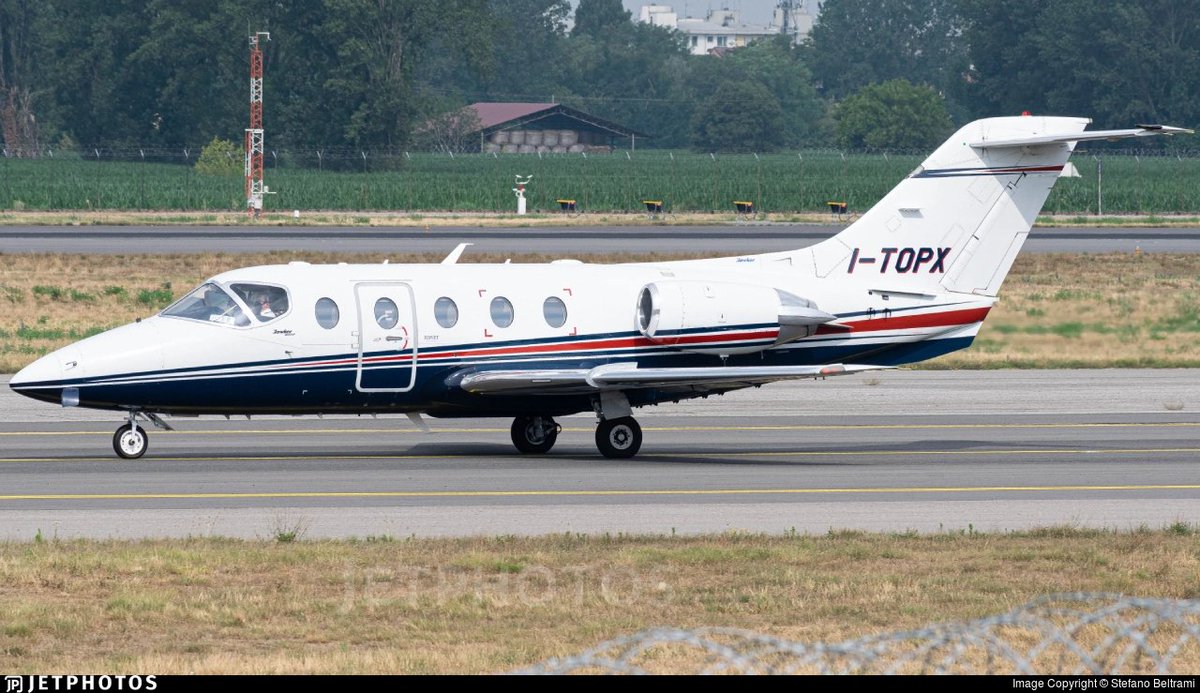 KevinATC06's tweet photo. Pour ceux à qui ça intéresse; Je vais suivre le trajet de Alexis Sanchez qui va prendre la direction de Marignane #LFML au départ de Milan #LIML. Il sera à bord de ce magnifique Hawker Beechcraft 400XP immatriculé #ITOPX. https://t.co/0KziuNh2t8