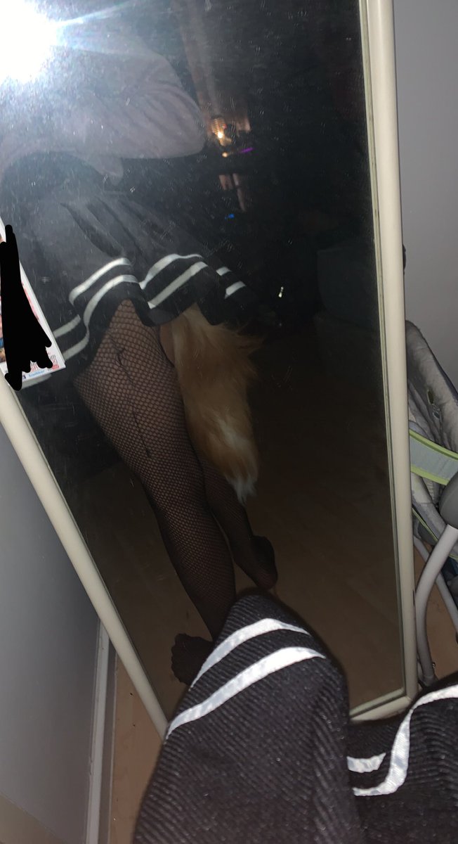 LittleFoxToy's tweet photo. D-Daddy maybe you could fill me id like your warm cummies in me https://t.co/SqAXAcVxGK