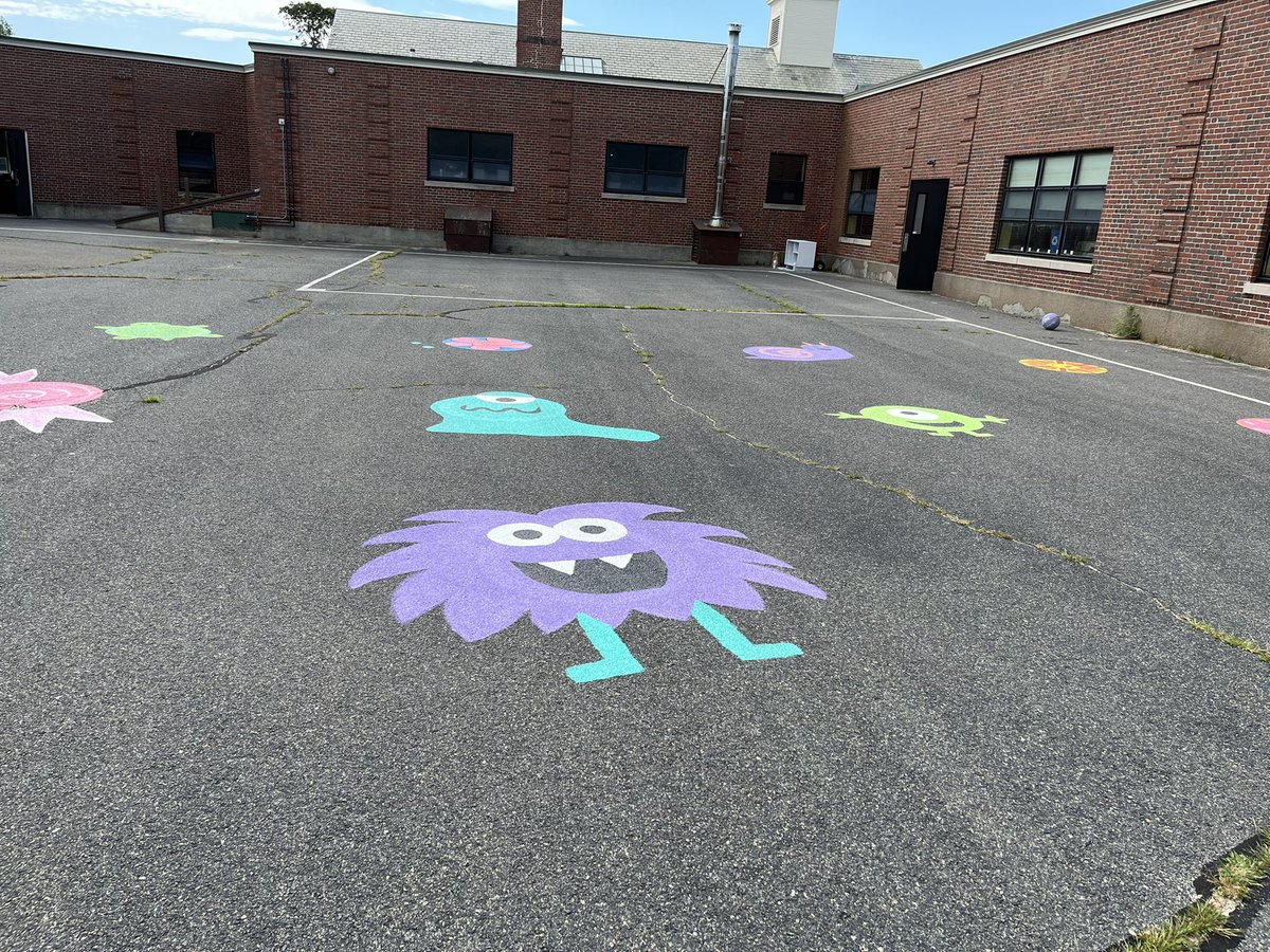 Cold_SpringElem's tweet image. Cold Spring’s playground is getting a makeover! Thank you to our PTA for all of the hard work making it look fabulous!