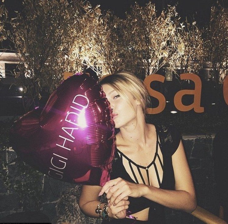 Gigi Hadid🎈🎈