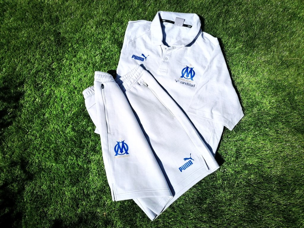 Vincent_1393's tweet image. Cet ensemble de l'OM à gagner à un de mes abonnés, pour participer RT ce tweet et abonnez-vous à @randstad_france ! Bonne chance à tous. 

T.A.S le mercredi 17 août à 22h. 🍀