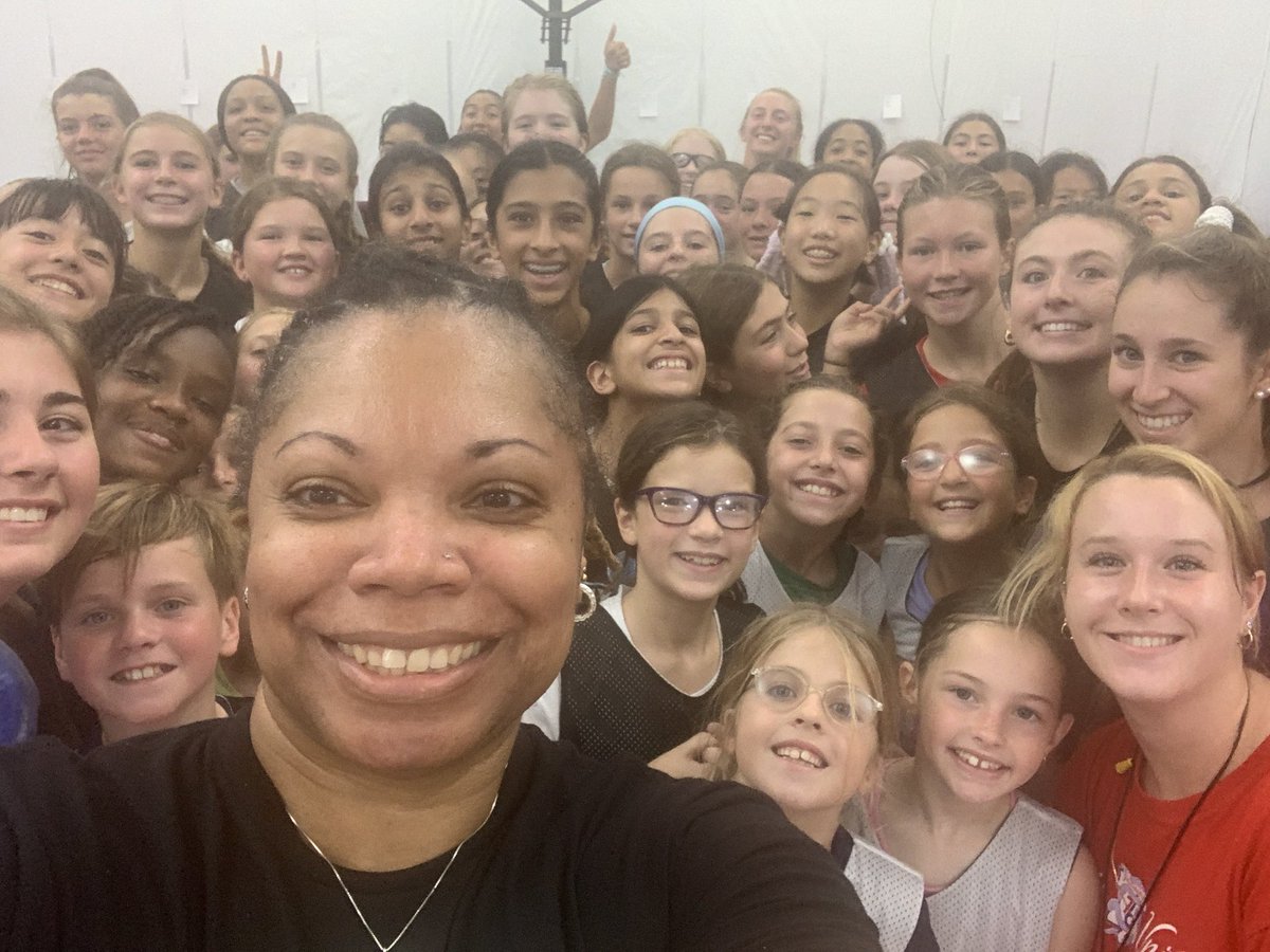 Bryn Mawr Basketball tweet media