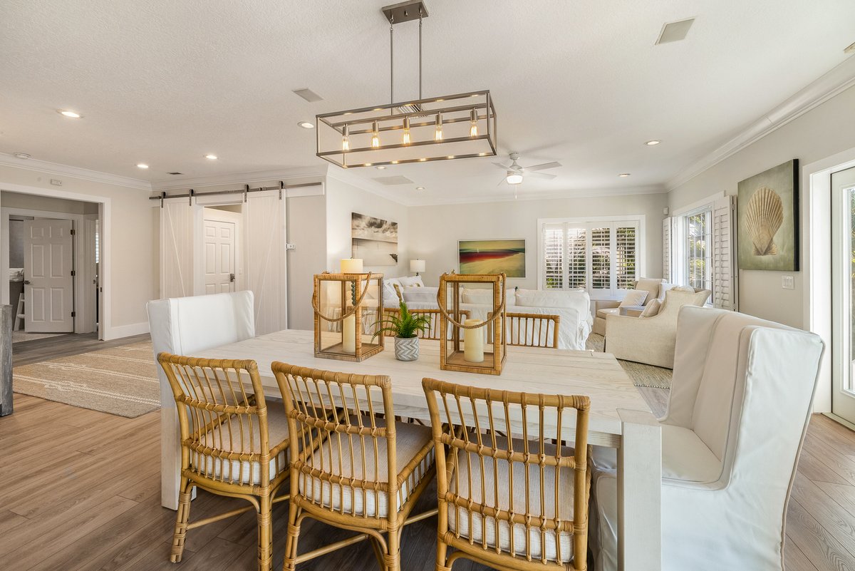 AnnaMariaLifeVR's tweet photo. Rare Last Minute Opening at 5 O'clock Somewhere 8/13-8/20! 4 BD | 2 BA | North End of AMI Canal Home | 2 Blocks to the Beach! Book Now @ https://t.co/sOnhvZsjqO  #5oclocksomewhere #annamariaisland #annamaria #annamarialife #ami #vacationrental #vacation #vacay #beachhouse https://t.co/nOoSJc4mLg