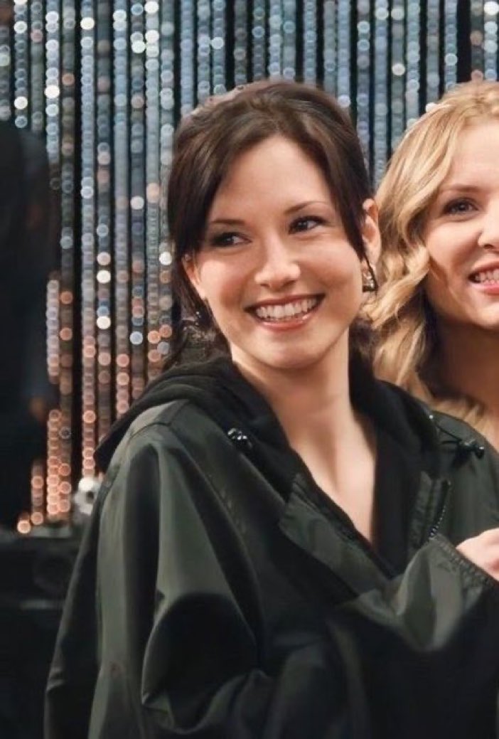 Happy birthday jessica capshaw ! 