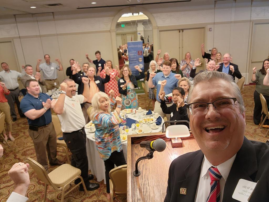 Mark Wills tweet media