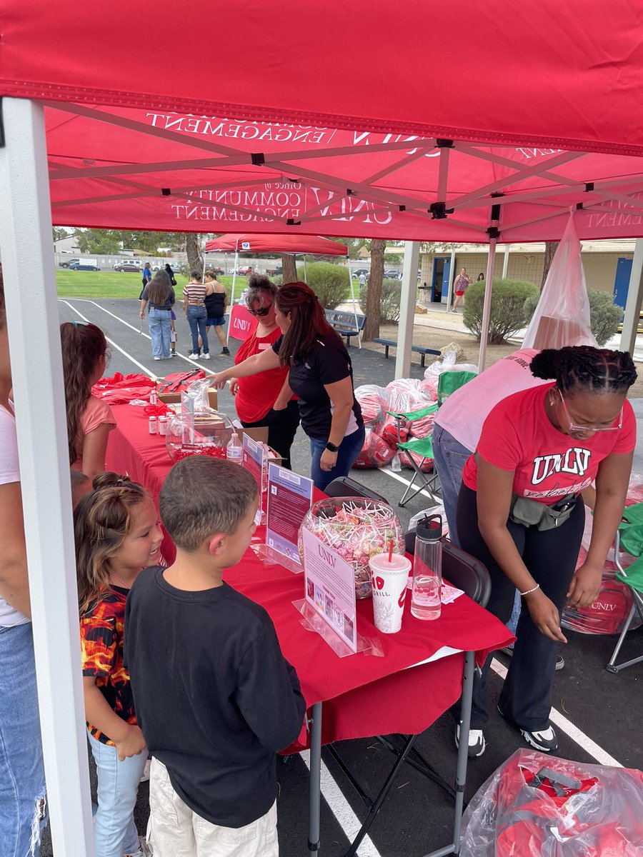 UNLV shows up for our Rowe Runners at our Back To School Bash! Thank you UNLV for the backpacks, school supplies and so much more! You are…Out of this WORLD!