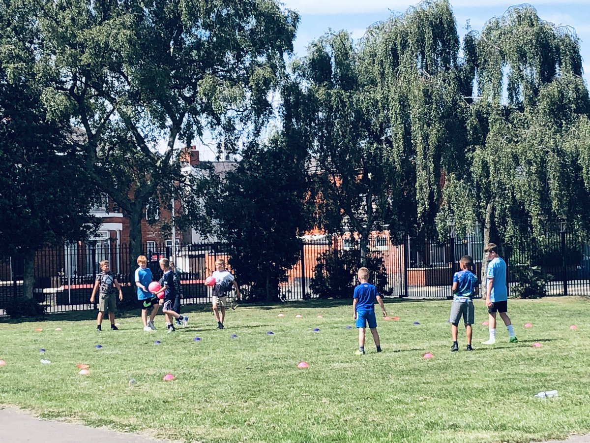 TheWishingWellP's tweet photo. Today we were at Westminster Park
We enjoyed lots of water and ice lollies to keep cool in the hot weather.

1️⃣7️⃣ children attend the morning session 
1️⃣5️⃣ unique participants 

4️⃣4️⃣Children attend the afternoon session 
2️⃣4️⃣ Unique participants
#HAF2022 #wishingwell #StartWell https://t.co/mC1h6XBOHS