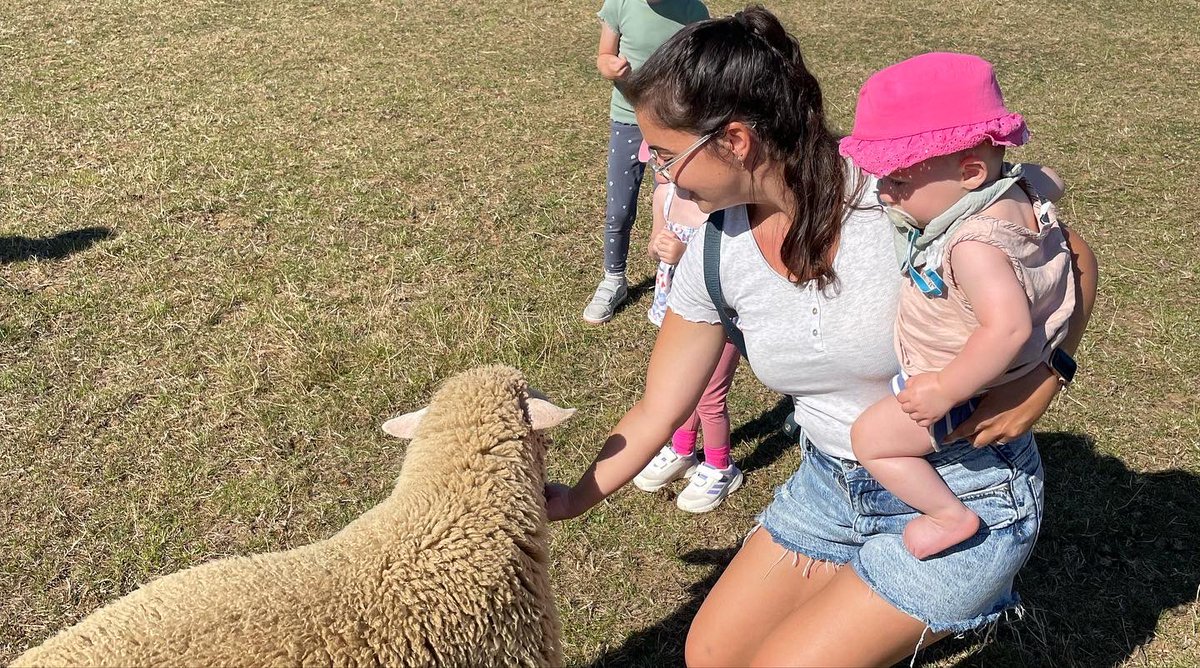 OutdoorRutland's tweet photo. Today our #rutlandducklings family group fed the animals followed by lots of play and cooked banana π splits and sβmores on the π₯ π
#roec #winghallfarm #wing #stamford #uppingham #oakham #farm #forestschool #corby #peterborough #leicestershire #rutland #outdoorcooking https://t.co/fleiOiHHzL