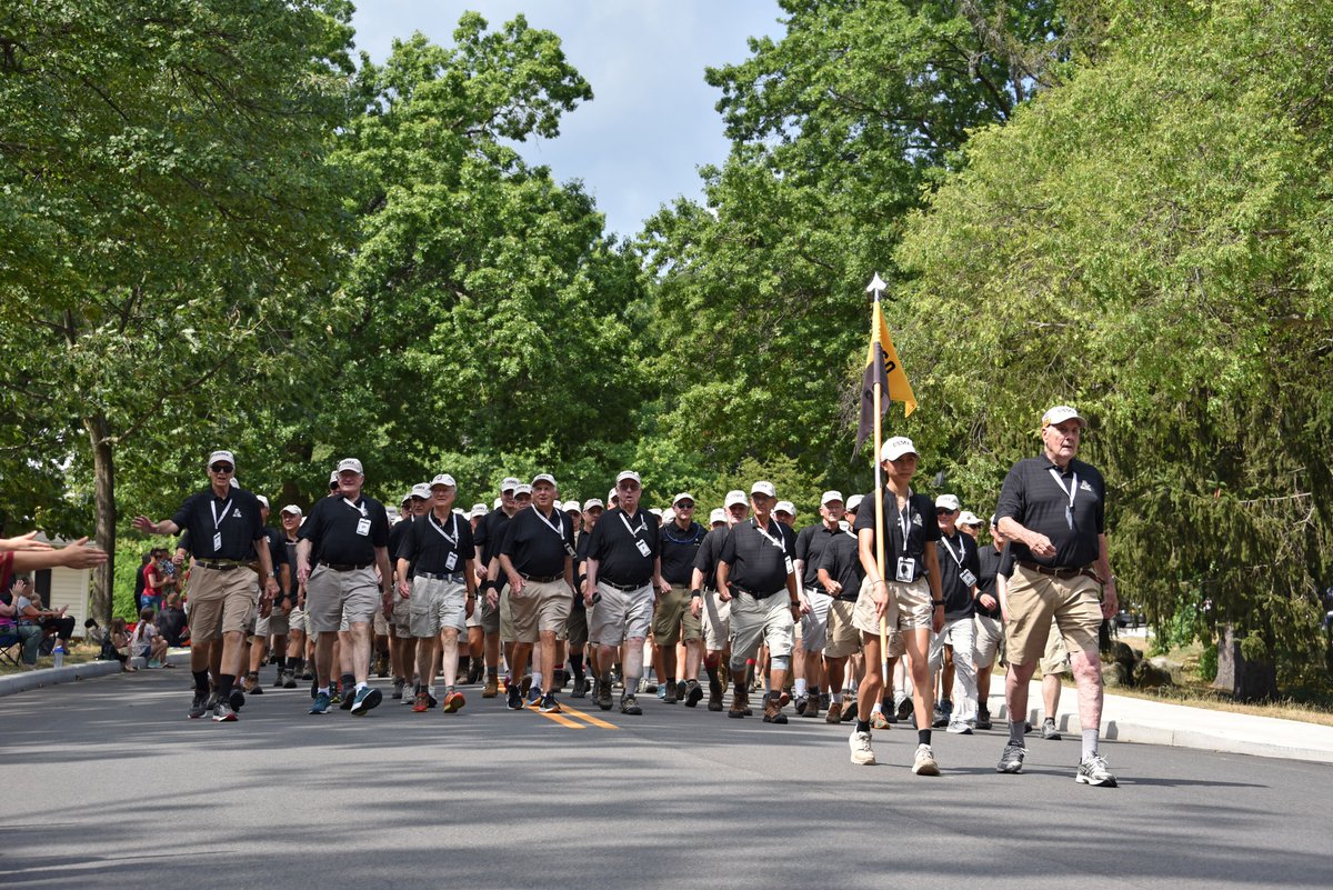 WPAOG's tweet image. #TraditionTuesday: Ok, #OldGrads we want to know, who’s participated in the #MarchBack tradition? When? Were you a cadet parent? A 50-year affiliate? A faculty member? Or did you just come back to hang with other grads? And time to confess, did you train or were you sore?