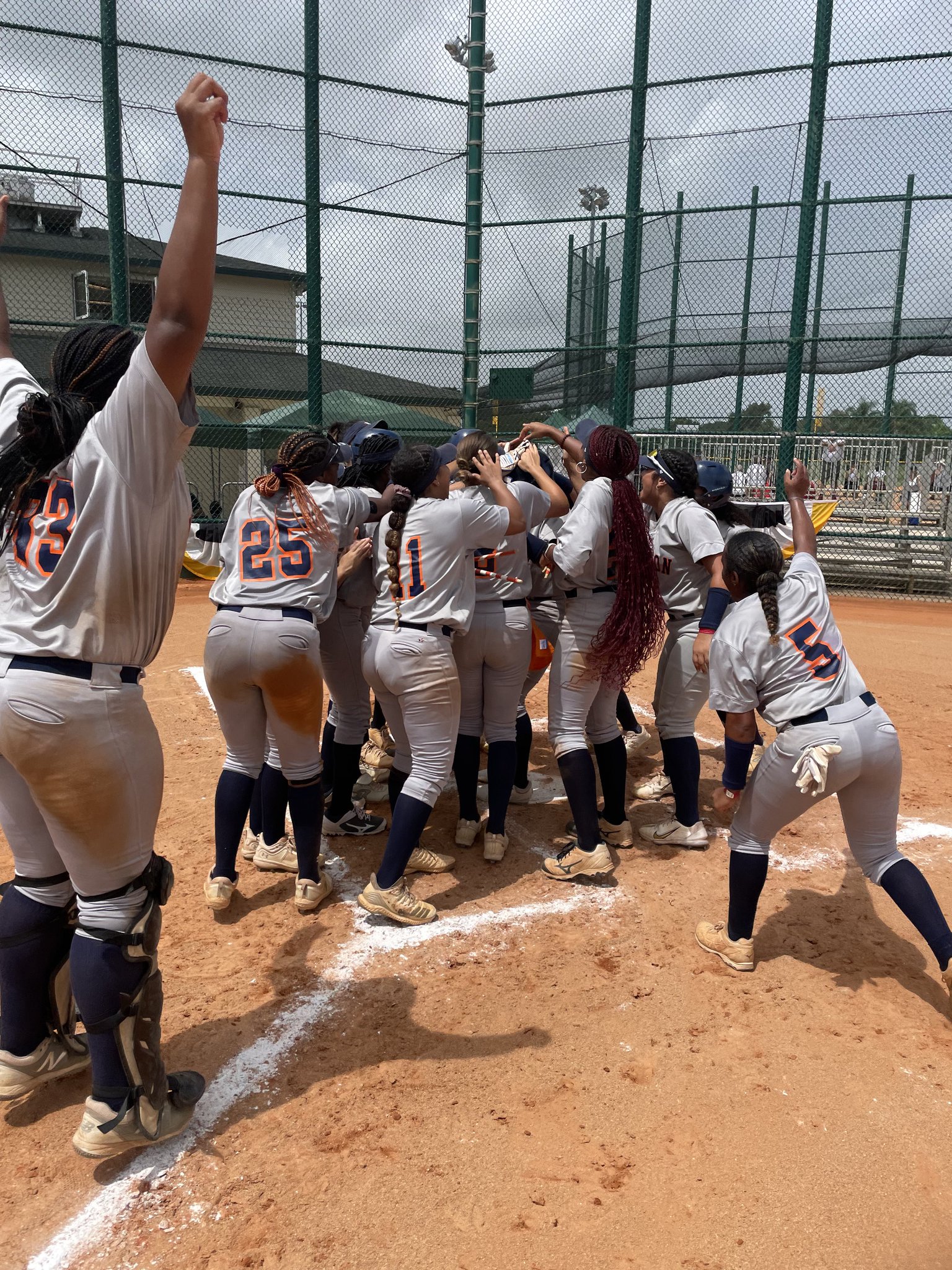 Houston Astros on Twitter "Winners win, y’all. The Astros RBI Softball