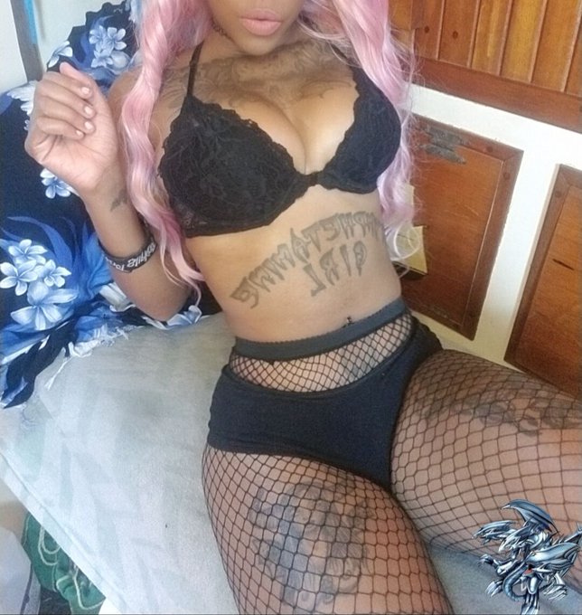 Watch 🌸🌺𝘿𝙖𝙣𝙞𝙚𝙡𝙡𝙚 𝙍𝙚𝙣𝙚𝙚🌺🌸's leaked NSFW photo on TwXstars