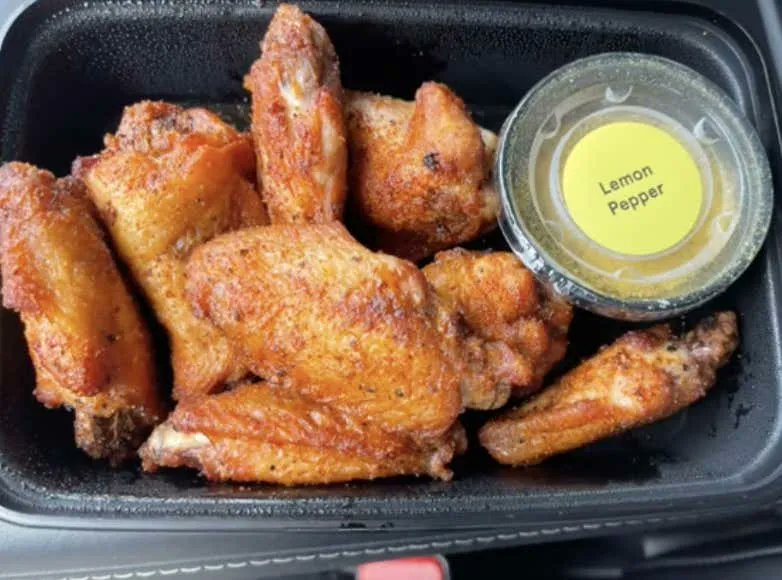 barstoolsports's tweet photo. Chick-fil-A Is Now Testing Wings In Its Quest To Become The Best Restaurant On The Planet https://t.co/YecHob5htL https://t.co/rG4bzHQaSy