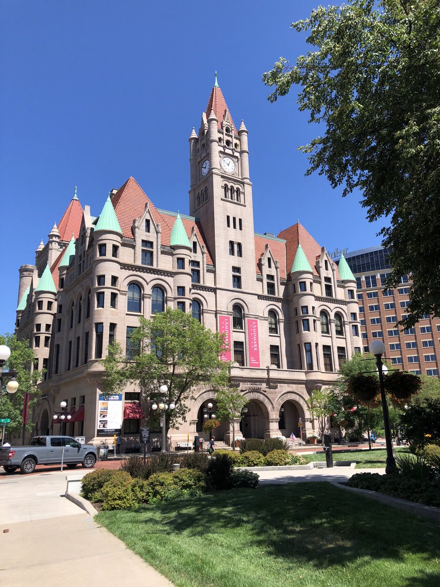 kdavidsmith43's tweet photo. Still believe we have one of the nicest polling locations in all of Minnesota! #landmarkcenter #stpaul https://t.co/68b5VXyceu