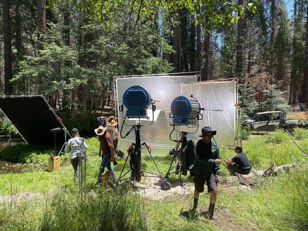 MBSECO's tweet photo. Nothing like a location shoot in Yosemite! Great share from @noahckelly 

#poweredbymbs #mbse #thembsgroup  #MBSELighting #mbseco #setlife #hardworking #badasslighting #setlightingcrew #rigging #electrician #setlighting #learnlighting #filmcrewlife #entertainment  #gaffer https://t.co/Pkm2uAnszh
