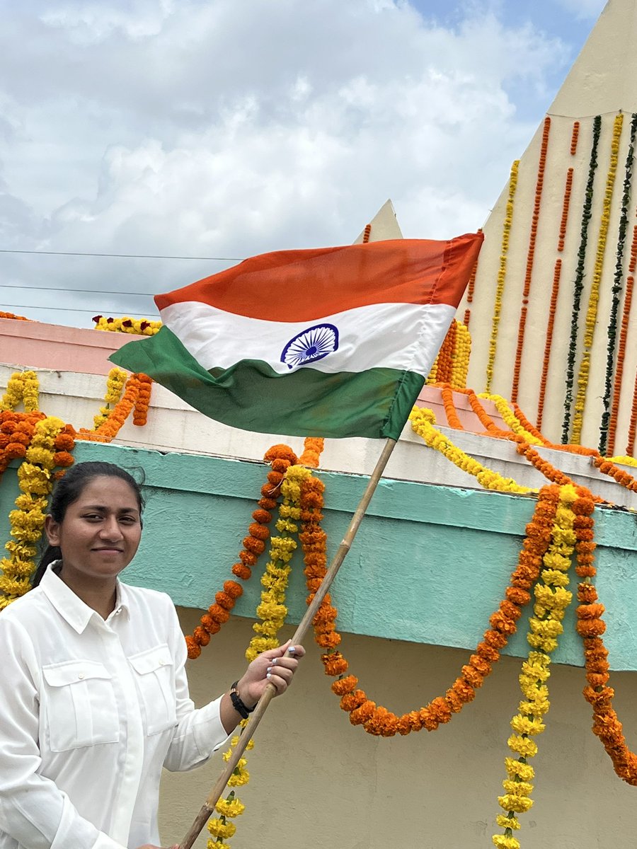 MadhurRandhe's tweet photo. 🇮🇳 https://t.co/UfuAsIS01z