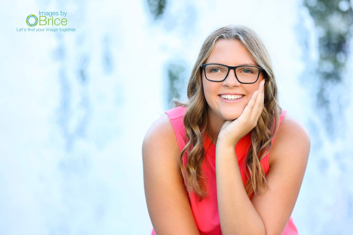 BriceMusgrove's tweet photo. #photooftheday #seniorphotos #seniorphotography #seniorpics #seniorportraits #canon📷  @CanonUSA @waukeehs @WaukeeNW @waukeenwsb https://t.co/vGA8SnZhGL