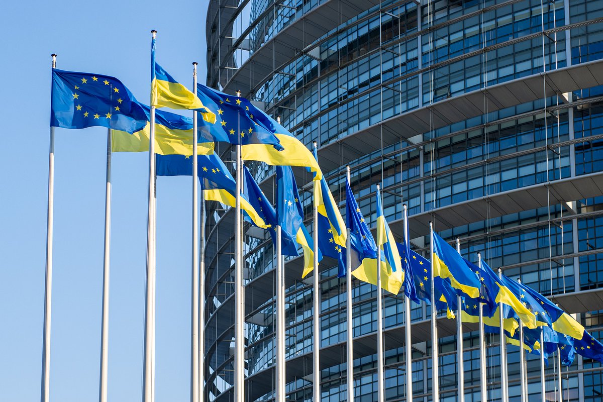 IThAmbagtsheer2's tweet photo. @carloterellen Wat zeg je? #EUHQ https://t.co/3vXgQOg0zk