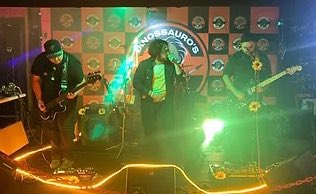 genomma_rock's tweet photo. Mais um show pra conta. Dessa vez foi no Festival Autoplay de Bandas Independentes, no Dinossauro’s Rock Bar.
#CRAEDUTour #MudarOMundo
https://t.co/hqgCPguca4 https://t.co/2c5D75SaJm
