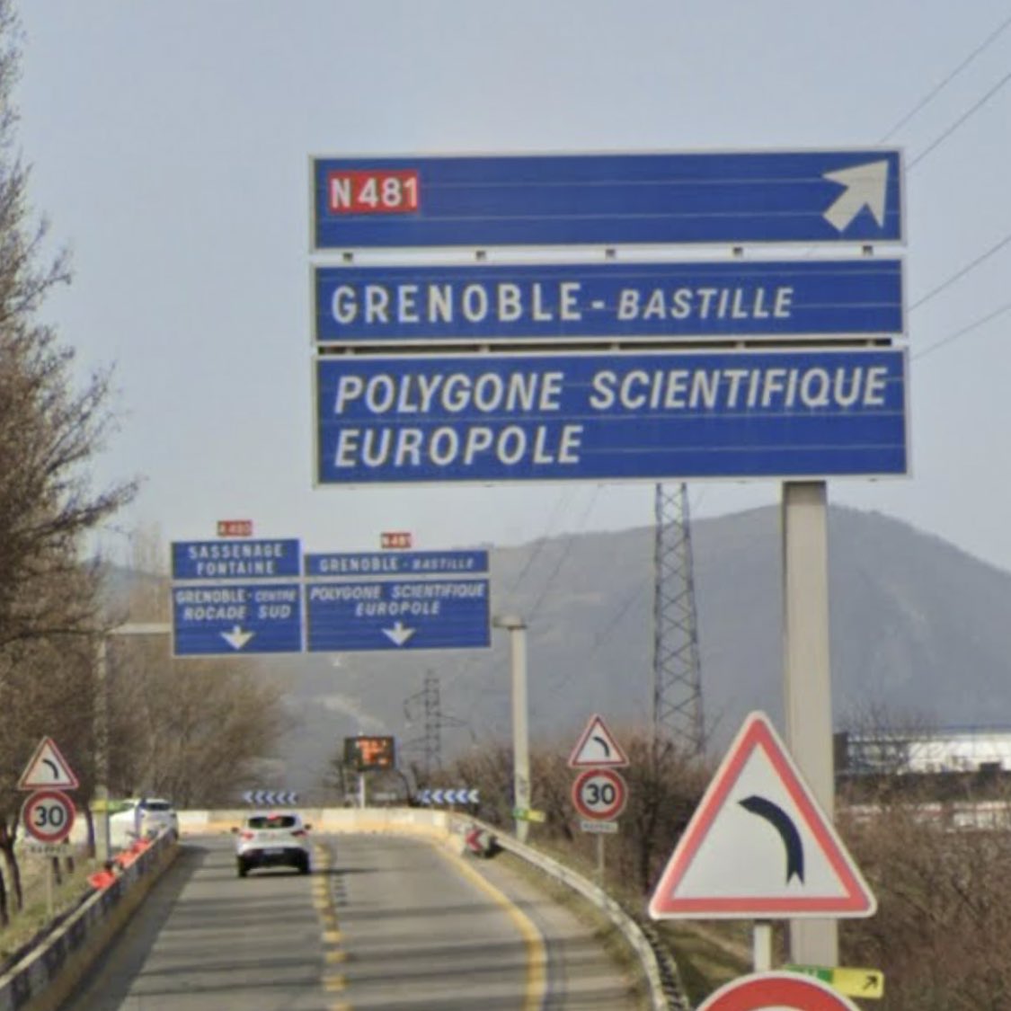 pabouger's tweet photo. 🤬🤬🤬
#Grenoble rayé de la carte 👍
#Complot #EELV (Après/Avant)
#A480 #Bastille #Europole #Grenoble2Salles2Ambiances https://t.co/6yN8sFNCcM