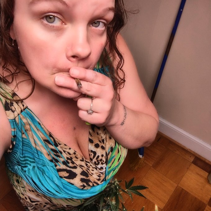 Smoking fetish? Foot fetish? Water games? Like to be dominated? Do you like to be humiliated? Or do you