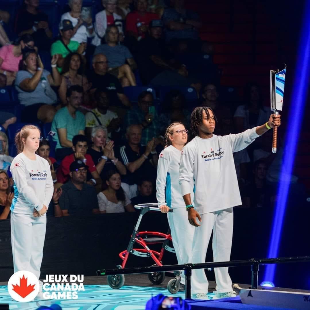 Still thinking about the Opening Ceremonies for the <a href="/2022CanadaGames/">Niagara 2022 Canada Summer Games</a>! Two of our athletes represented the <a href="/niagarapenguins/">Niagara Penguins</a>. Say hi to Simon &amp; Paige #2022CanadaGames