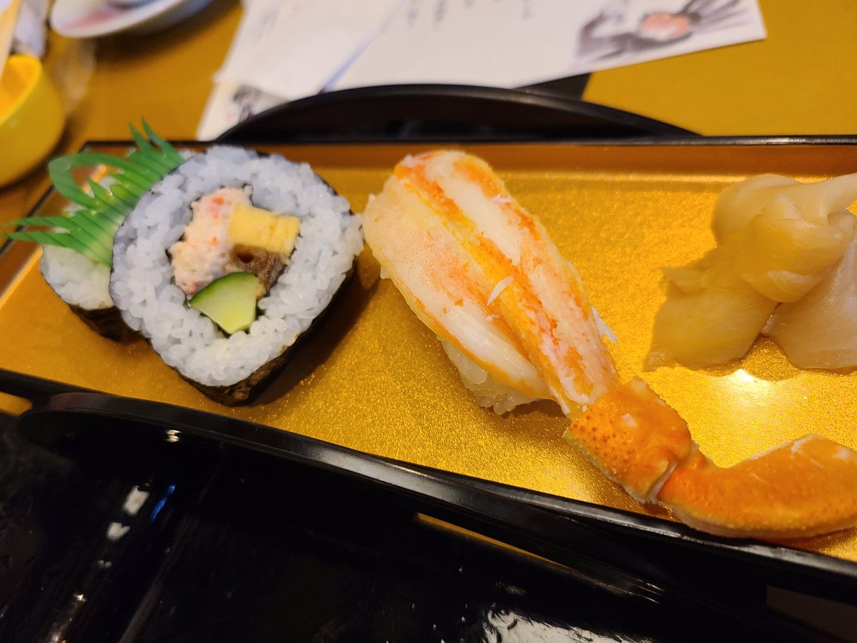 shunwasaGG's tweet photo. 引っ越し祝いでカニ食った。めっちゃ美味かった。
#���ォートナイト #カニ #蟹 #飯テロ #しゅんわさ https://t.co/Y0LYbvcyRR