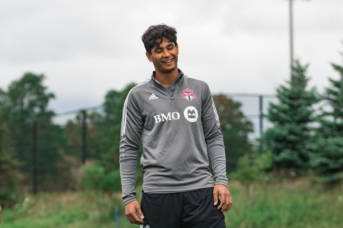 TorontoFCII's tweet photo. Getting that work in ✊

#TFCLive https://t.co/ddfC3dKoFU
