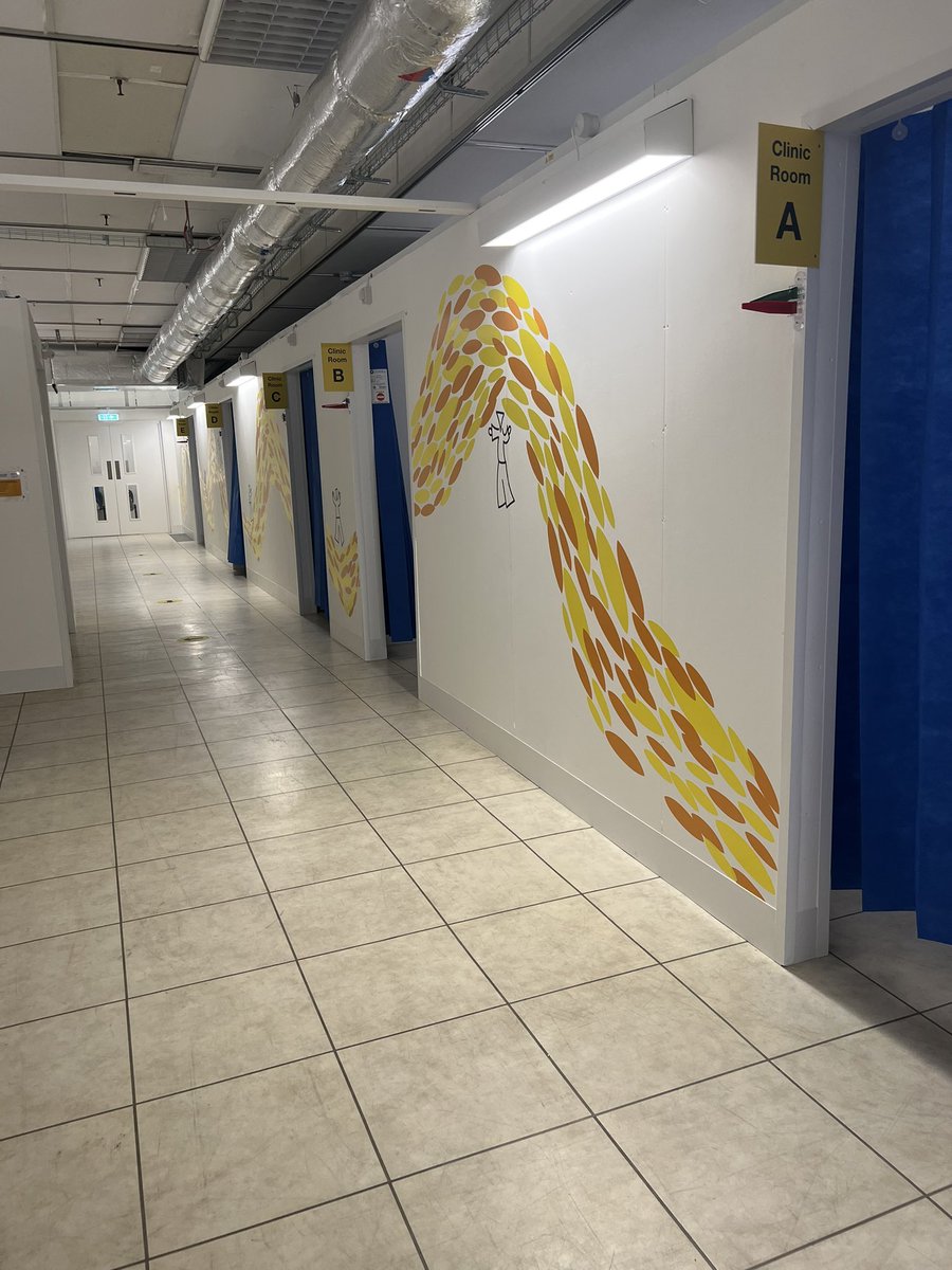 S_HarringtonNHS's tweet photo. Went to see our outpatients service at Beales in the shopping centre in Poole last week - it is simply amazing ! @UHD_NHS developed &amp; delivered in the last yr. met Dr Suzannah dermatologist who said ‘far less stressful than traditional clinics’ - &amp; health coach as you leave https://t.co/m4egi02kIV