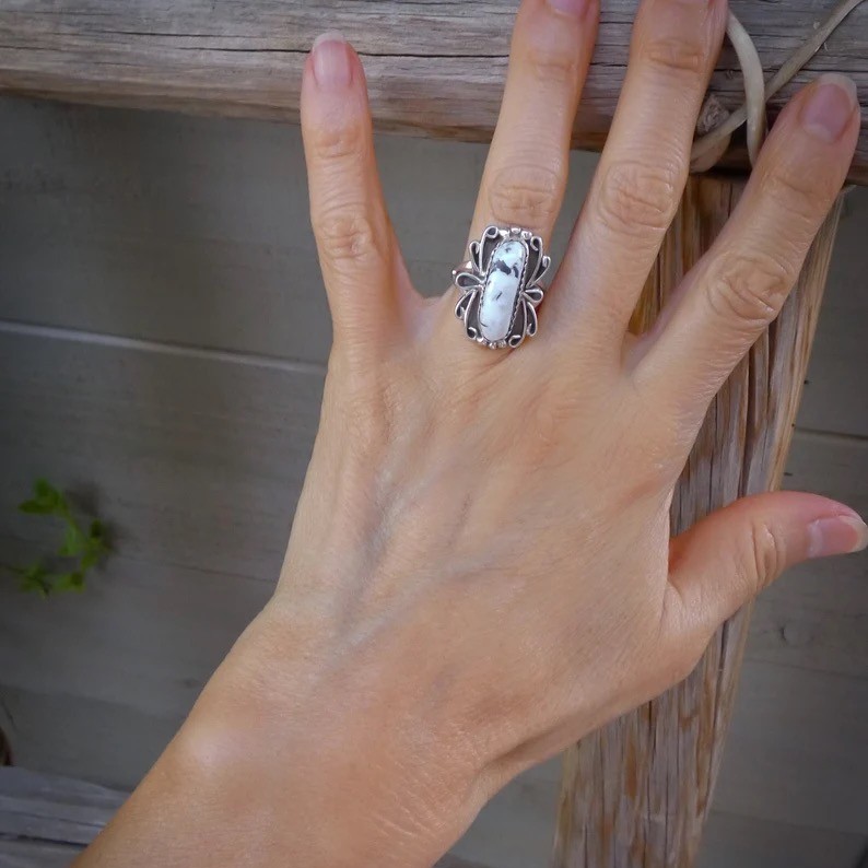 SAVE 20%!! Check out this stunning White Buffalo Ring here >> 🤠 etsy.com/listing/124885… #whitebuffaloring #sacredbuffalo #statementring #handmadering #EtsyUSA #Etsystore #Etsyhandmade