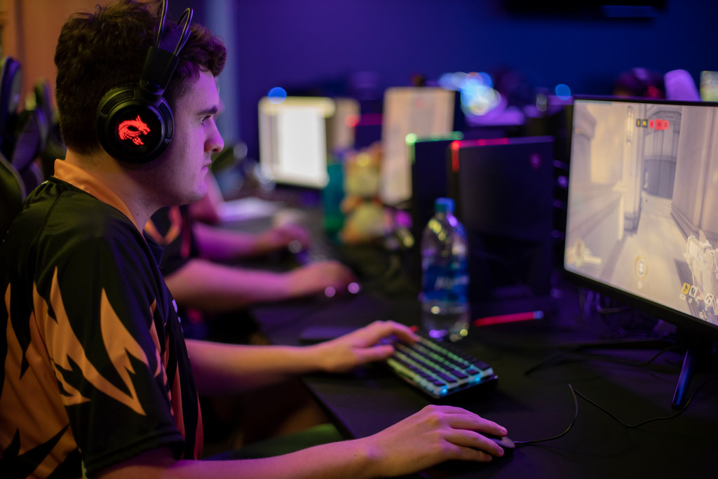 Ready, set, play! Mizzou Esports is looking for players and staff for their 2022-2023 season. Whether your game of choice is League of Legends, Overwatch, Rocket League and more – we want to hear from you! Fill out our interest form here 👾 missouri.qualtrics.com/jfe/form/SV_ek…
