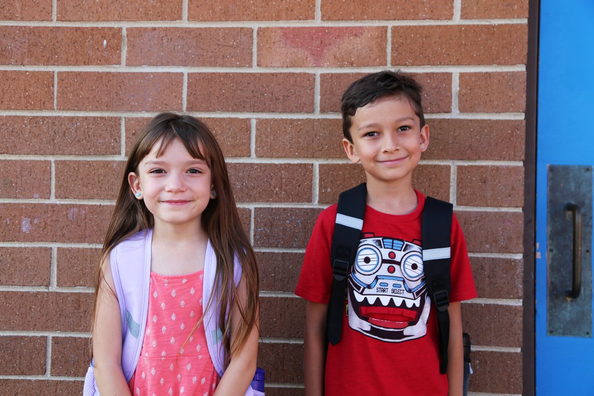 aurorak12's tweet photo. It brought us so much joy to welcome students and staff to the 2022-23 school year! Please enjoy a few shots we captured of this special occasion. 📸🤩  Have some cute #FirstDay photos of your student(s)?! Share via #APSBackToSchool! ❤ https://t.co/ifdc3Trtmp