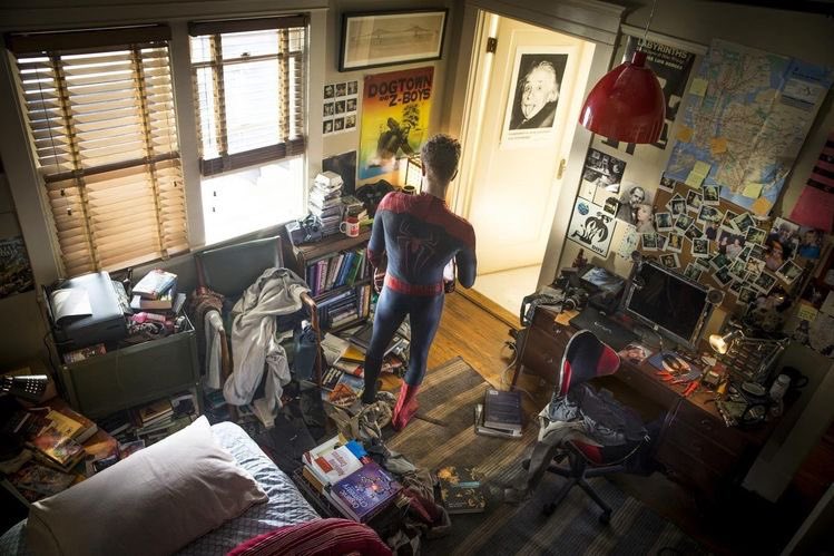 hqstonefield's tweet photo. peter parker’s bedroom https://t.co/8al0wbuq7J