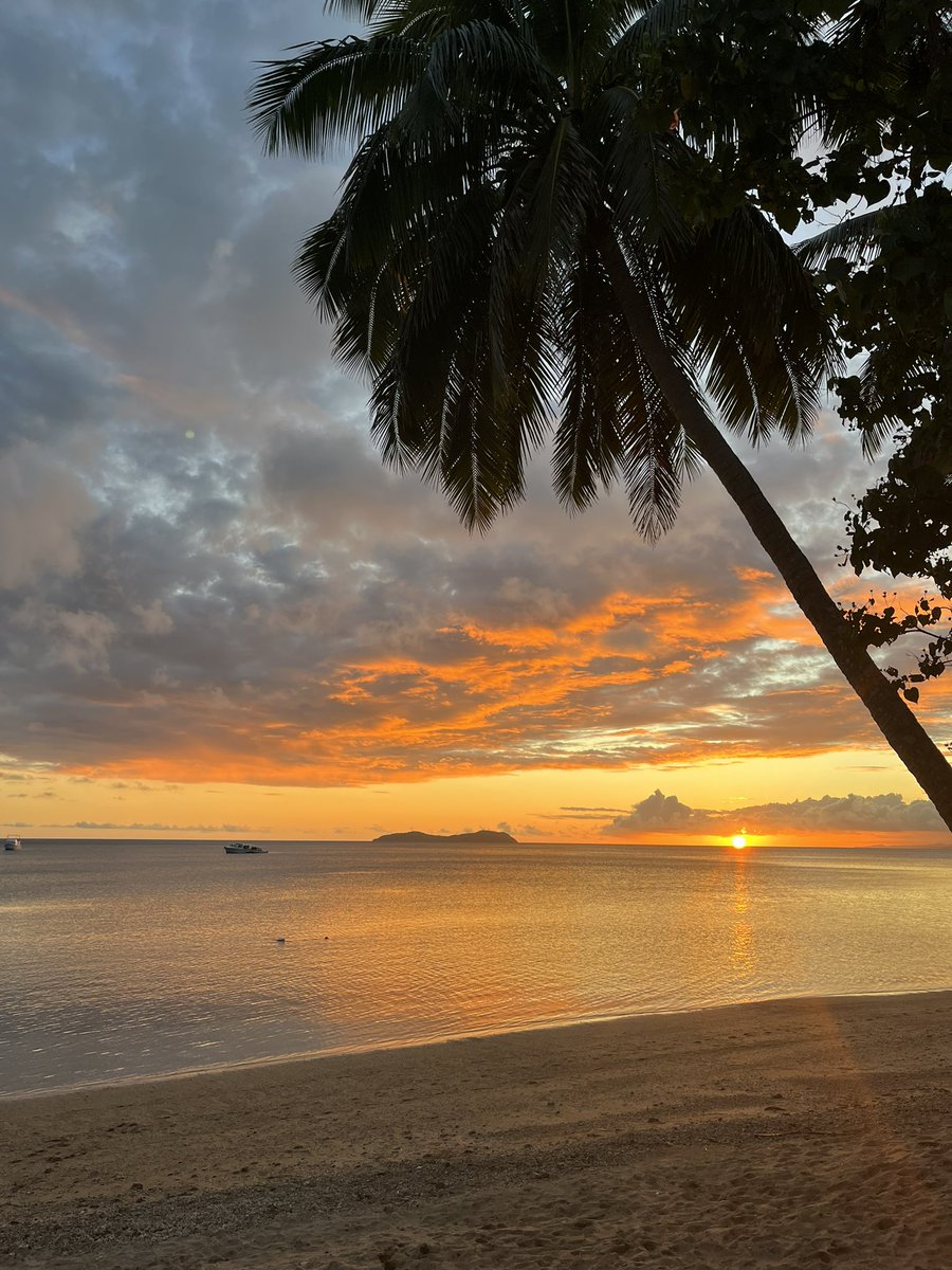 sanjeevPlal's tweet image. Beautiful BEQA Island, Fiji. Great hospitality and blessed to watch the fire walking tradition. 🇫🇯#Fiji #Beqa