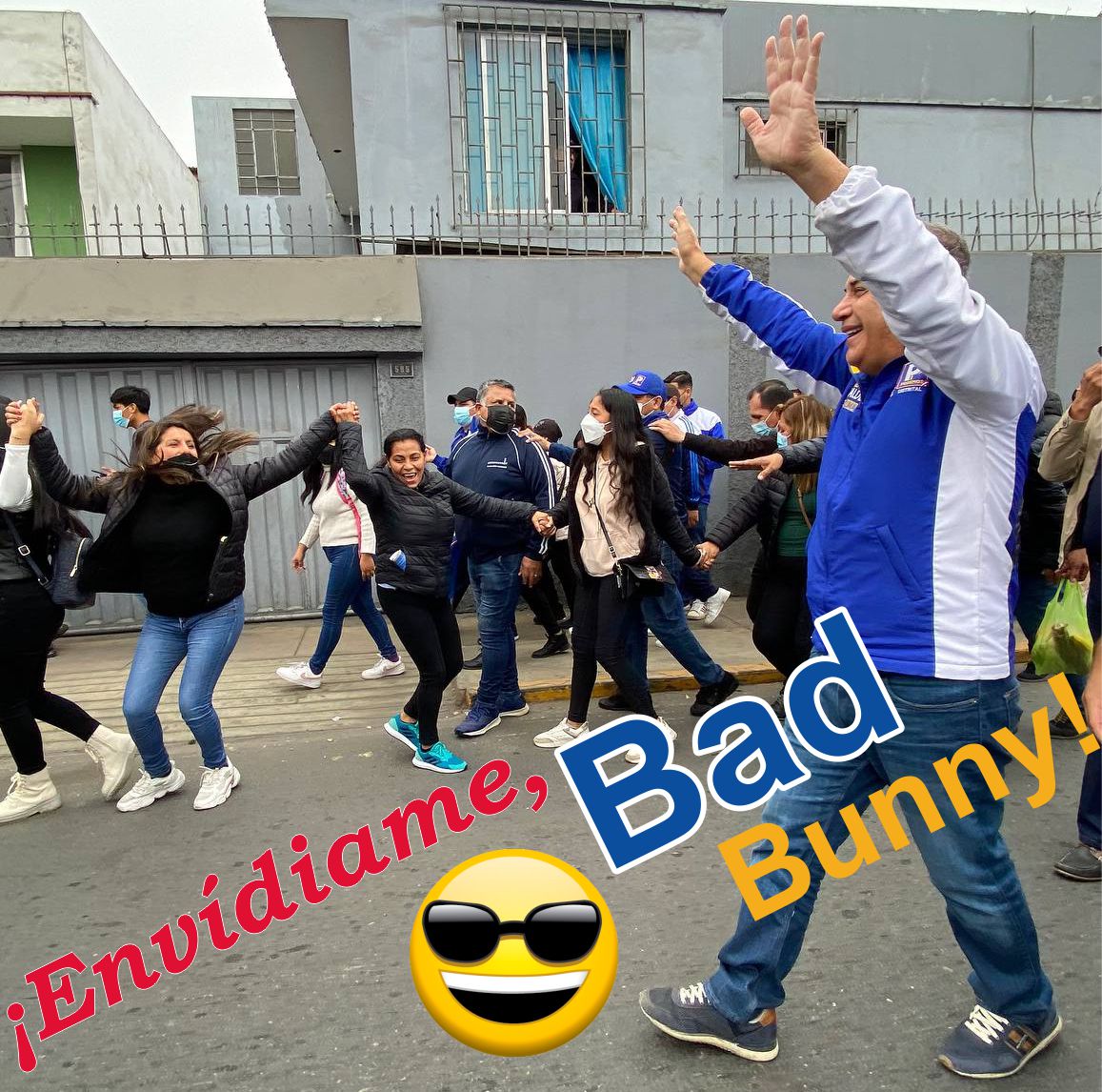 DanielUrresti1's tweet photo. ¡Qué lindo salir a caminar!😍🥰😘
#UrrestiSeguridad 
#SinSeguridadNoHayNada https://t.co/hINDAr55gX