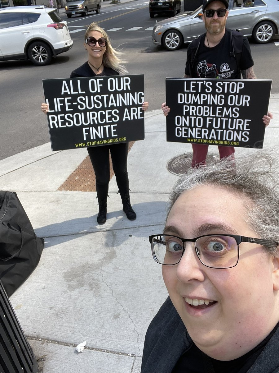 AntinatalNews's tweet image. If anyone is in Chicago today and wants to join @SHK_Movement and I today, please let me know!