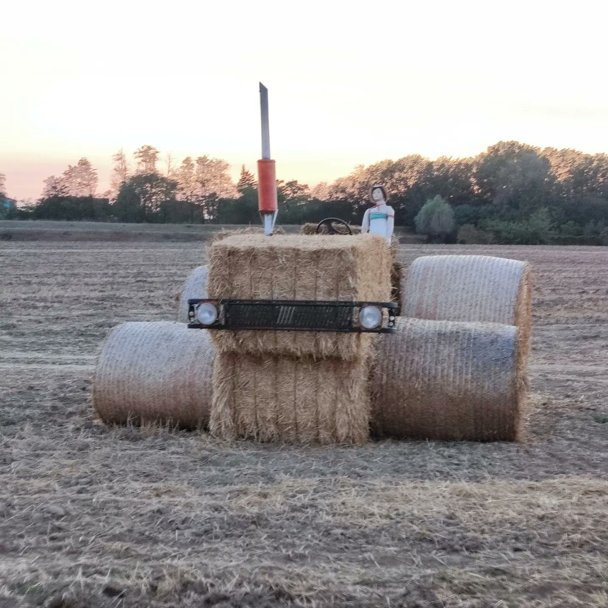 K4mpa's tweet photo. La fantasia degli agricoltori #trecenta https://t.co/lQPQjVw4zN