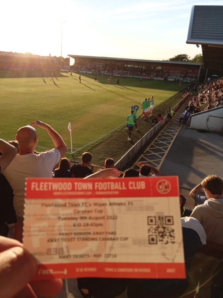 pblackmore67's tweet photo. #UpTheSunbakedTics #CostaDelFylde #wafc #Heatwave2022 https://t.co/xYMSc9CaFd
