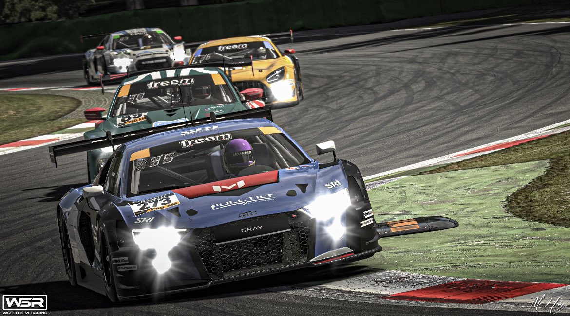 Mike_FTR_273's tweet photo. @AdamHedgecock does take a lovely photo. Last nights round 3 @worldgtchamp at Monza #Simracing #iracing https://t.co/VWkQaJ7fQD