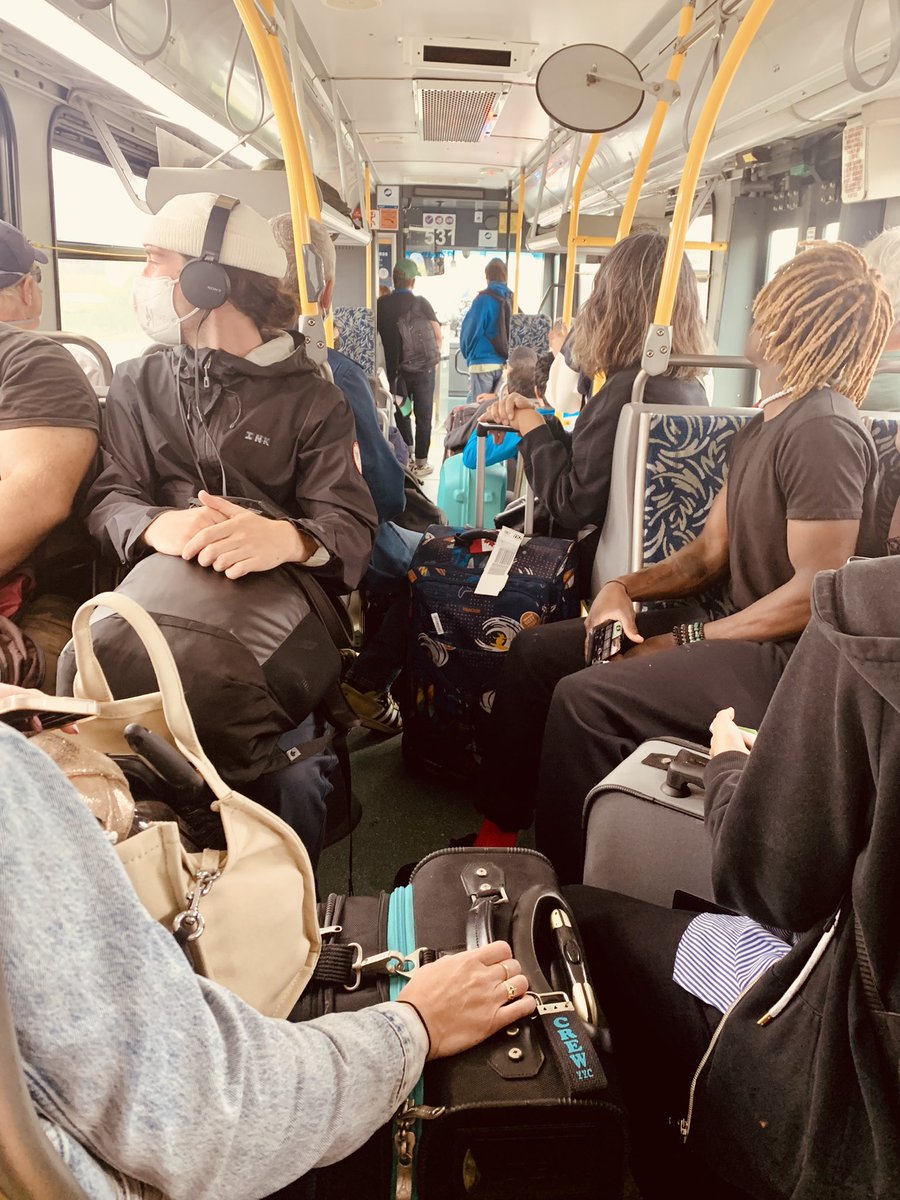 dear <a href="/hfxtransit/">Halifax Transit</a> <a href="/HfxStanfield/">Halifax Stanfield</a> pls consider more frequent buses than one an hour 😭🙏🏼