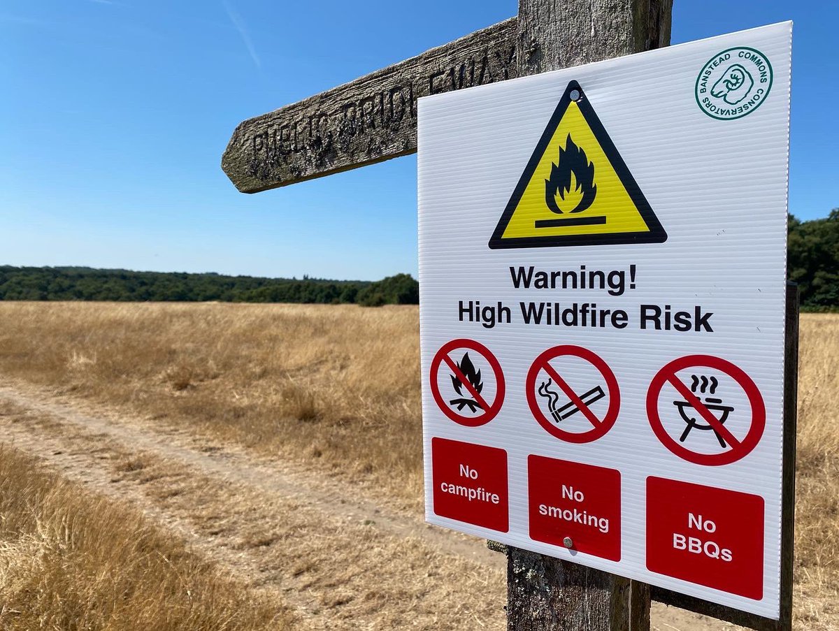 BCConservators's tweet photo. With temperatures set to soar again over the next few days, the wildfire risk on #BansteadCommons remains very high.
Pls be #BeWildfireAware and help protect #BansteadCommons
๐ #BansteadCommons
#WildfireAware
#burgeroff
#fireprevention2022 https://t.co/FBcV8D9rwi