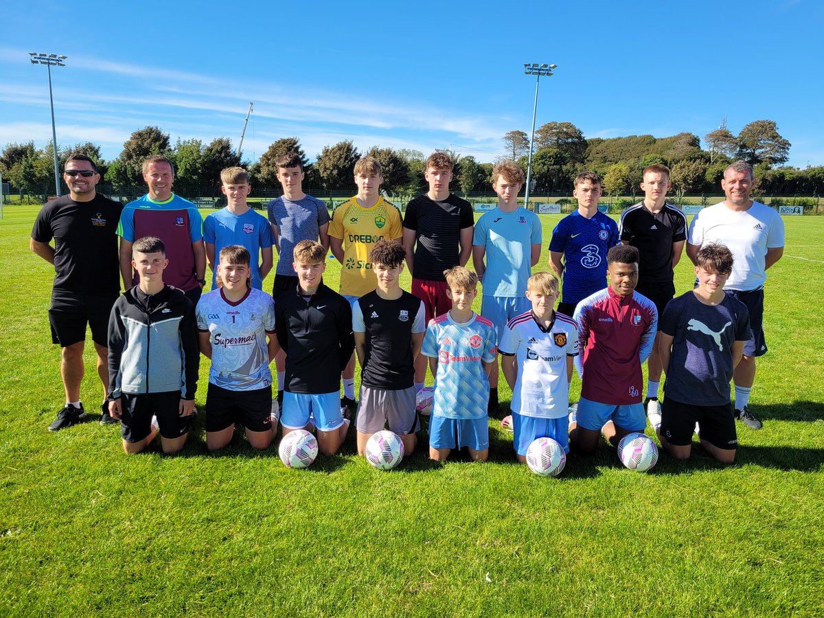 MervueUnitedAFC's tweet image. Great to have @PassNSupport1 @SteveLilley4 at Fahy's Field this afternoon doing some coaching sessions with our U12 and U17 squads getting ready for the new season.
@Ger227Ger 
#realplayerdevelopment