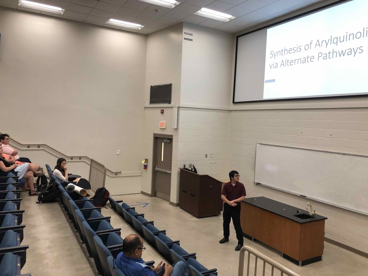 SongGuoUSM's tweet photo. 2022 USM Chem REU final oral presentation. Impressed with how well our cohort has grown as a chemist during the summer! Part 2. #USMChemREU https://t.co/7YrRl8TfyS