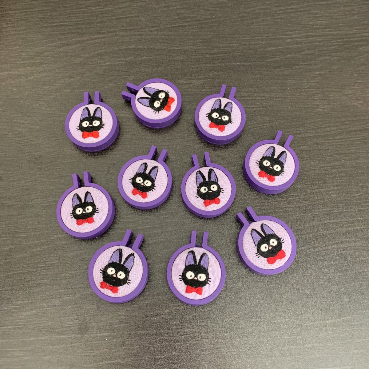 vividembroider's tweet photo. happy national cat day 🐈‍⬛💜🎀 #jijithecat #studioghibli https://t.co/efR6hwxKZd